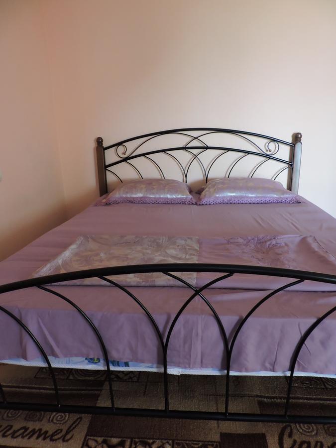 Guesthouse U Moti New Athos Ngoại thất bức ảnh